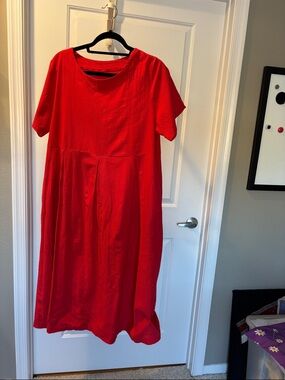 Women’s Red linen Short-Sleeve Midi Dress